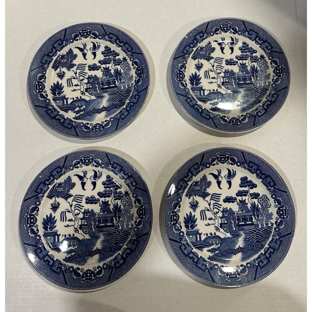 Blue Willow Pattern Porcelain Dinner Plate Japan 9 inches Set Of 4